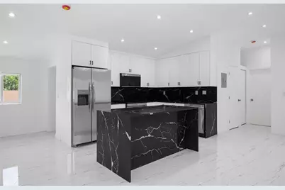 823 SW 27th St, Fort Lauderdale, FL 33315 - Photo 7