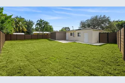 823 SW 27th St, Fort Lauderdale, FL 33315 - Photo 3