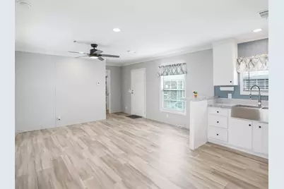 5681 SW Cypress Dr, Fort Lauderdale, FL 33312 - Photo 7