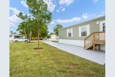 5681 SW Cypress Dr, Fort Lauderdale, FL 33312 - Photo 21