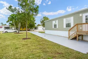 5681 SW Cypress Dr, Fort Lauderdale, FL 33312 - Photo 21