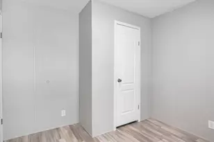 5681 SW Cypress Dr, Fort Lauderdale, FL 33312 - Photo 11