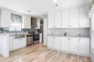 5681 SW Cypress Dr, Fort Lauderdale, FL 33312 - Photo 5