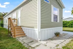 5681 SW Cypress Dr, Fort Lauderdale, FL 33312 - Photo 23