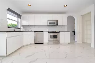 10965 NW 59th St, Doral, FL 33178 - Photo 19