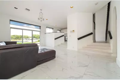 10965 NW 59th St, Doral, FL 33178 - Photo 13