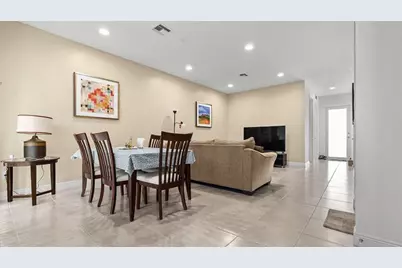 6989 Pines Circle, Coconut Creek, FL 33073 - Photo 7