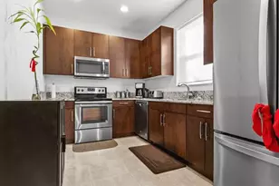 6989 Pines Cir, Coconut Creek, FL 33073 - Photo 3