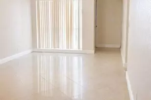 2077 E Bond Dr, West Palm Beach, FL 33415 - Photo 7