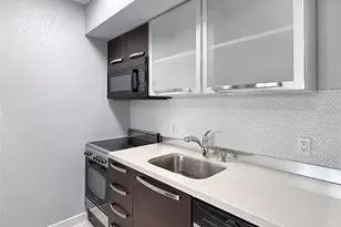 1503 NE 4th Ct, Fort Lauderdale, FL 33301 - Photo 3