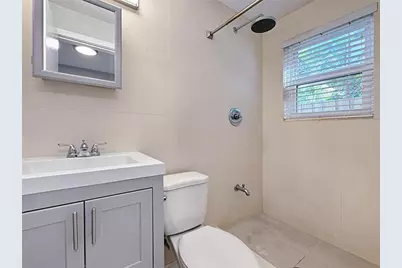 1503 NE 4th Ct, Unit #4, Fort Lauderdale, FL 33301 - Photo 11