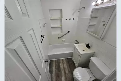 1600 NW 93rd St, Unit #-, Miami, FL 33147 - Photo 5