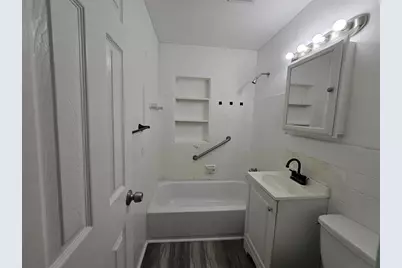 1600 NW 93rd St, Unit #-, Miami, FL 33147 - Photo 9