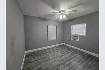 1600 NW 93rd St, Unit #-, Miami, FL 33147 - Photo 1