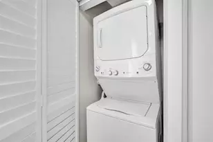 3571 Magellan Cir, Aventura, FL 33180 - Photo 23