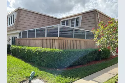 11605  Winchester Dr, Unit #D, Palm Beach Gardens, FL 33410 - Photo 3