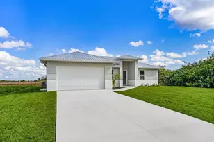 1207 Andover Dr, Banyan Village, FL 33935 - Photo 3