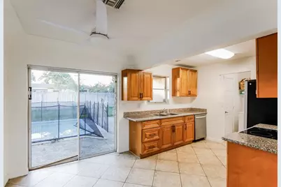 1411 SW 5th Ter, Deerfield Beach, FL 33441 - Photo 13