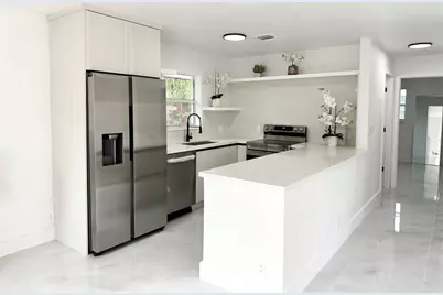 2508  McKinley St, Hollywood, FL 33020 - Photo 3