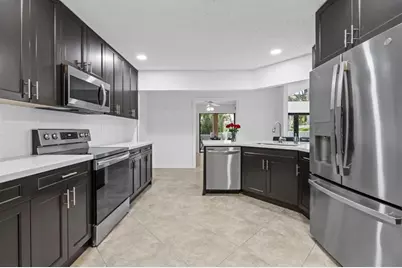 9838  Fairway Cove Ln, Plantation, FL 33324 - Photo 9