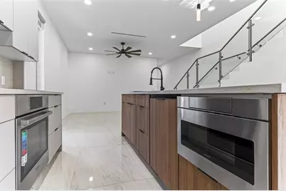 1408 NE 5th Ct, Unit #1408A, Fort Lauderdale, FL 33301 - Photo 13