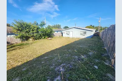 1133 W 28th St, West Palm Beach, FL 33404 - Photo 15