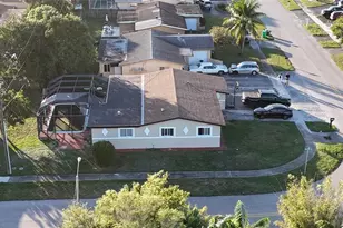 8900 NW 26th Pl, Sunrise, FL 33322 - Photo 23