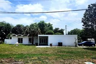 1715 York Ct, Fort Pierce, FL 34982 - Photo 25