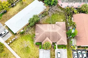 330 #2 Avondale, Pompano Beach, FL 33060 - Photo 3