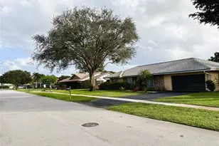 7450 SW 15th St, Plantation, FL 33317 - Photo 29