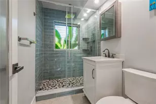 561 Bayshore Dr, Fort Lauderdale, FL 33304 - Photo 17