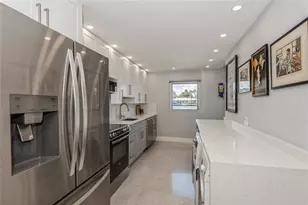 561 Bayshore Dr, Fort Lauderdale, FL 33304 - Photo 7