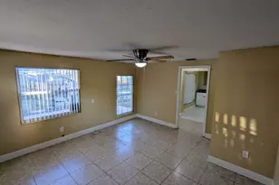664 W Melrose Cir, Fort Lauderdale, FL 33312 - Photo 5