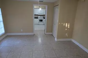 664 W Melrose Cir, Fort Lauderdale, FL 33312 - Photo 11