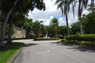 9799 Westview Dr, Coral Springs, FL 33076 - Photo 5