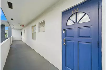 8330  Sands Point Blvd, Unit #302, Fort Lauderdale, FL 33321 - Photo 3