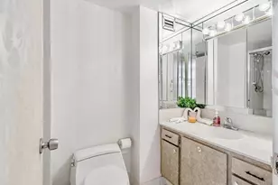 18031 Biscayne Blvd, Aventura, FL 33160 - Photo 17