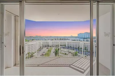 18031  Biscayne Blvd, Unit #1104, Aventura, FL 33160 - Photo 19