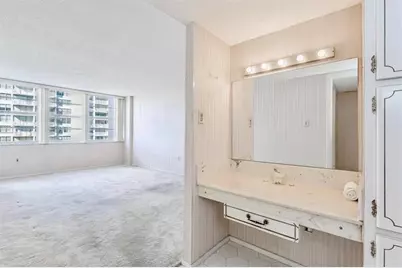 18031  Biscayne Blvd, Unit #1104, Aventura, FL 33160 - Photo 11