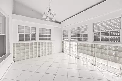 2010  Normandy Cir, West Palm Beach, FL 33409 - Photo 25