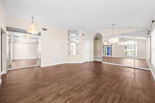 2010 Normandy Cir, West Palm Beach, FL 33409 - Photo 5