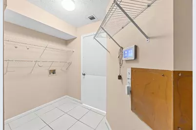 2010  Normandy Cir, West Palm Beach, FL 33409 - Photo 27