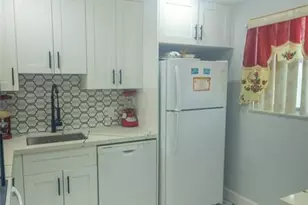 3140 Holiday Springs Blvd, Margate, FL 33063 - Photo 5