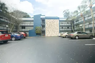 3140 Holiday Springs Blvd, Margate, FL 33063 - Photo 17