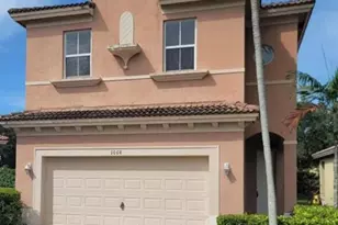 1008 NE 39th Ave, Homestead, FL 33033 - Photo 1