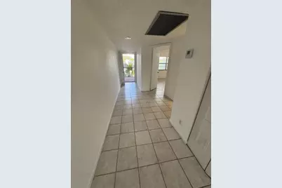 300 SW 130th Ter, Unit #B312, Pembroke Pines, FL 33027 - Photo 3
