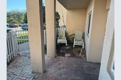 7755  Yardley Dr, Unit #104, Fort Lauderdale, FL 33321 - Photo 3