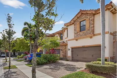 8435  Blue Cove Way, Parkland, FL 33076 - Photo 3