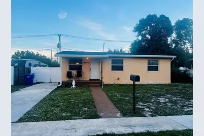 6409  Franklin St, Hollywood, FL 33024 - Photo 1