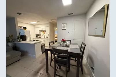 1886  41st Ave, Unit #4, Vero Beach, FL 32960 - Photo 3